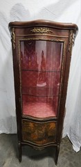 Vintage Franch Vernis Martin Vitrine – Hand-Painted Serpentine Curio Cabinet
