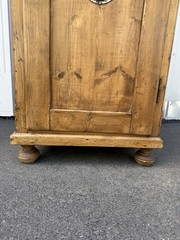 Antique Style Primitive Pine Pie Safe Cupboard – Punched Tin – Dovetail – w/ Key