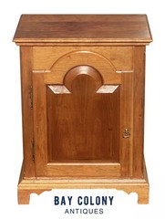 VINTAGE QUEEN ANNE ANTIQUE STYLE PENNSYLVANIA TOMBSTONE DOOR CHERRY SPICE CHEST