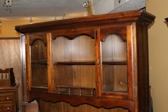Vintage 1776-1976 Ethan Allen Dark Old Tavern Pine China Hutch Cabinet Cupboard