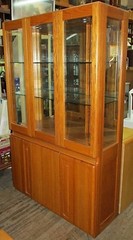 Large Solid Oak Wood Lighted Hutch Glass Shelves Storage Cabinet