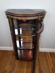 Antique 1900’s Napoleon III Curved Glass Vitrine Curio Cabinet w/ Ormolu Mounts
