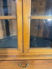18TH CENTURY SOUTHERN WALNUT PEGGED CORNER CUPBOARD