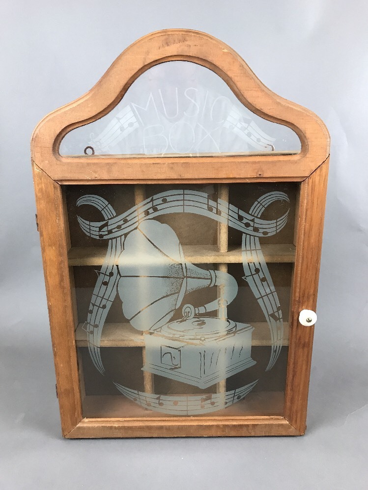 Music Gramophone record player wood hanging wall curio box