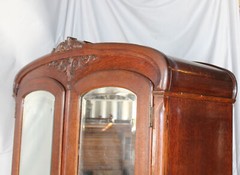 Antique Quarter Sawn Oak Wardrobe – Double Door Beveled Mirror