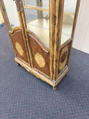 67683 French Provincial Hand-Painted Curio Cabinet with Glass Doors