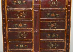 LOVELY CIRCA 1900 ORIENTAL HAND PAINTED SIDE CUPBOARD BOOKCASE METAL STRAP WORK