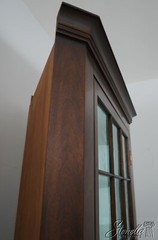 66203: HENKEL HARRIS Virginia Galleries Mahogany Corner Cabinet