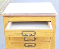 RARE ANTIQUE SOLID OAK DENTAL CABINET ON WHEELS 37″ TALL ORIGINAL CONDITION