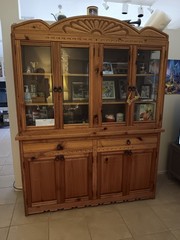 Early Americn Style Hutch