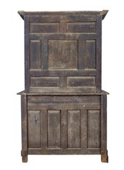 18TH CENTURY FRENCH CARVED WALNUT CUPBOARD