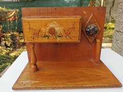 OLD VINTAGE WOODEN CABINET DRAWER NEEDLE NEEDLEWIND