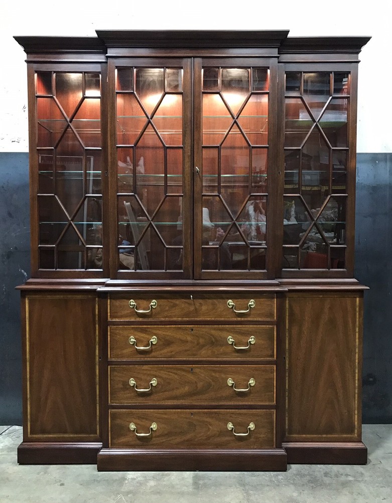 Henkel Harris Federal Breakfront Mahogany Solids And Veneers, Nr. Mint Condition