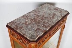 Transition style display case in Linke’s taste, violet wood, circa 1880