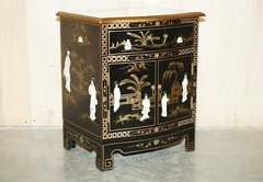 DECORATIVE CHINESE CHINOISERIE GEISHA GIRLS LACQUER SIDE CABINET SOAPSTONE
