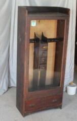 Antique Oak Mission Gun Cabinet – original finish