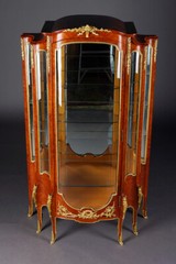 O-Sam-281 Majestic French Showcase in Transition Style
