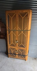✨️Beautiful vintage late 1970s cabinet with geometric pattern design doors✨️