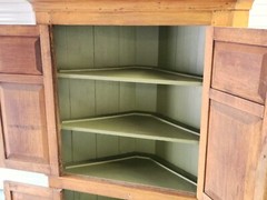 Corner CABINET Cupboard, Ohio, attr Shaker Union Village, Walnut, early1800 80″t