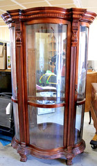 Large Pulaski Curved Glass Curio Cabinet Lighted Antique