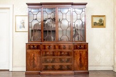 Early 20th Century Georgian Flame Mahogany Breakfront China Cabinet