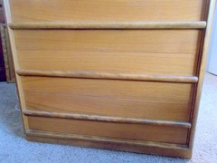 MID CENTURY MODERN CHEST DRAWERS WIDDICOMB T H ROBSJOHN GIBBINGS Label