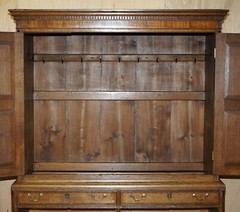 EXQUISITE ANTIQUE 1800 SHERATON INLAID HOUSEKEEPERS CUPBOARD WARDROBE DRAWERS