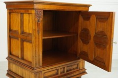 Oak solid wood Dutch style single door Cabinet