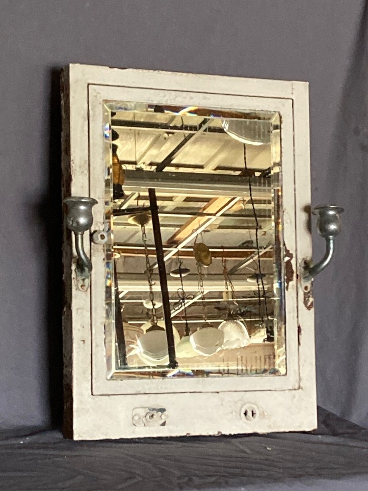 Vtg Mid Century Metal Recessed Medicine Cabinet Chrome Sconces Old Hotel 45-26E