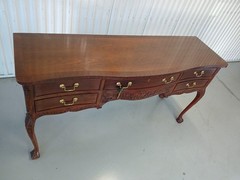 Elegant Chippendale Style Mahogany Sideboard Server Williamsburg Style with Key
