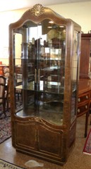 Mastercraft Burled Wood Hollywood Regency Style Display Curio Cabinet