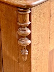 Antique American Victorian Walnut Chest of 3 Drawers marble back cabinet