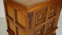 Oak solid wood Dutch style single door Cabinet