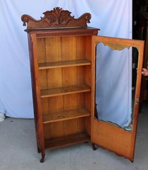 Antique Oak Display Cabinet – single door – Carved Cupids
