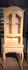 vintage Thomasville china cabinet