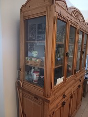 Early Americn Style Hutch
