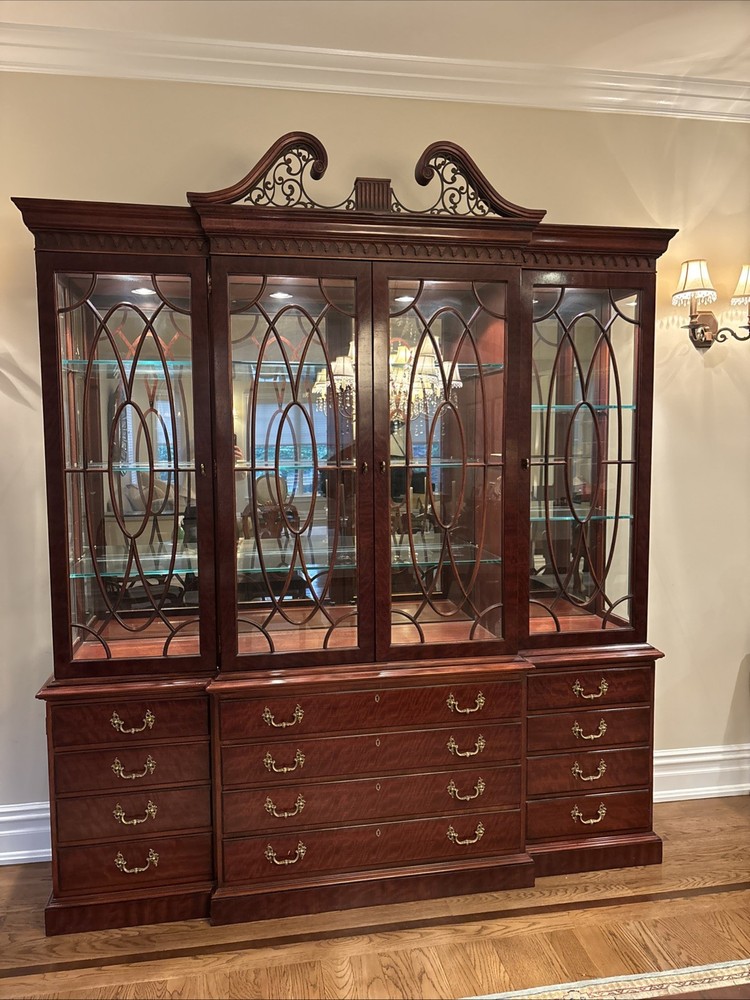 Henredon Mahogany China Cabinet