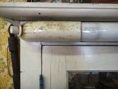 Antique BARBER SHOP WALL STORAGE PAINTED WOOD MEDICINE CABINET LIGHT MIRROR VG