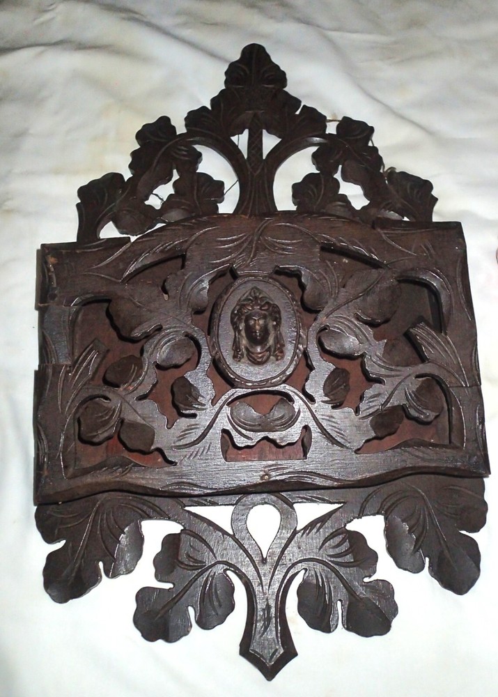 ANTIQUE VICTORIAN GERMAN BLACK FOREST CARVED LADY WOOD WALL SHELF RACK HOLDER A+