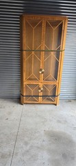 ✨️Beautiful vintage late 1970s cabinet with geometric pattern design doors✨️