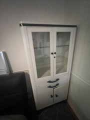 Vintage 1950’s Hamilton Electric Medicine Cabinet