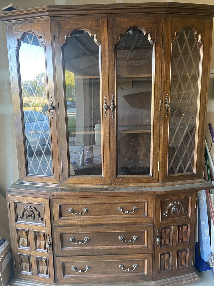 Solid Wood Hutch 57 X 139 (Antique