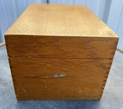 Vintage Globe Wernicke Wood Dove Tailed Rolodex Box Nice Oak ?