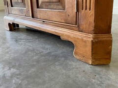 Vintage American Federal Pine Corner Cabinet