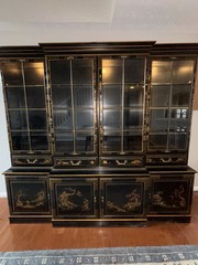 1980s Vintage Union National Chinoiserie China Cabinet