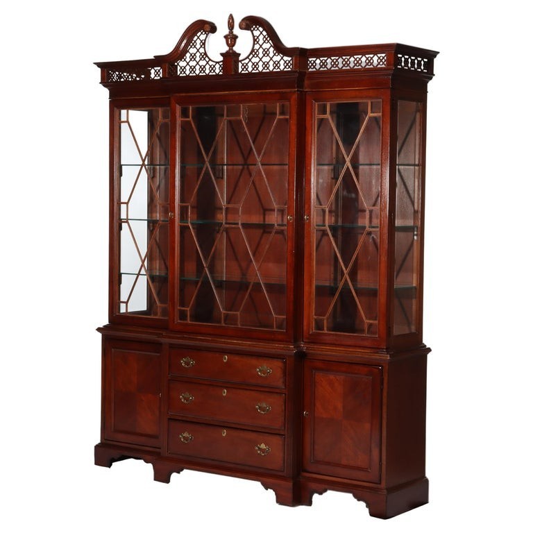 Oversized Lexington Palmer Home Federal Style Mahogany China Cabinet 20thC