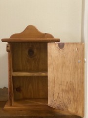 vintage Hand Painted wooden medicine cabinet 18″ T X 11.5″ L X 5.5″ W X 4″ D