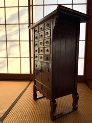antique Japanese apothacary chest of drawers / cabinet