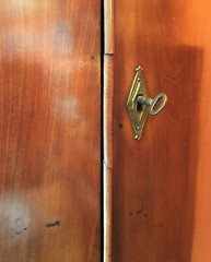 C. 1790 Hepplewhite English Bow Front Corner Cabinet W/ Inlay & Brass H Hinges