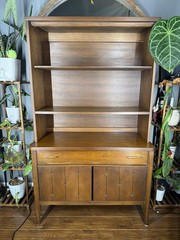Broyhill Saga China Cabinet Hutch style 6065-60 Vintage Mid Century Modern MCM